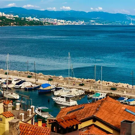 Biba Volosko Apartmán *